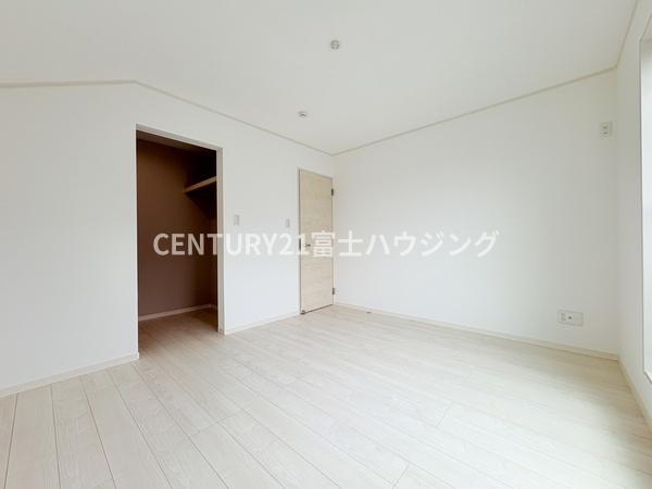 藤沢市辻堂元町2丁目　新築C棟　全4棟