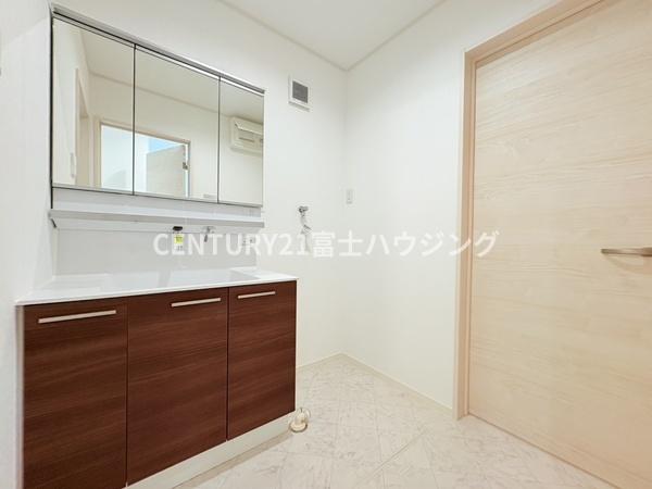 藤沢市辻堂元町2丁目　新築C棟　全4棟