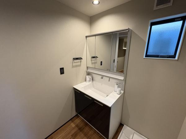藤沢市大庭　新築B号棟　全2棟