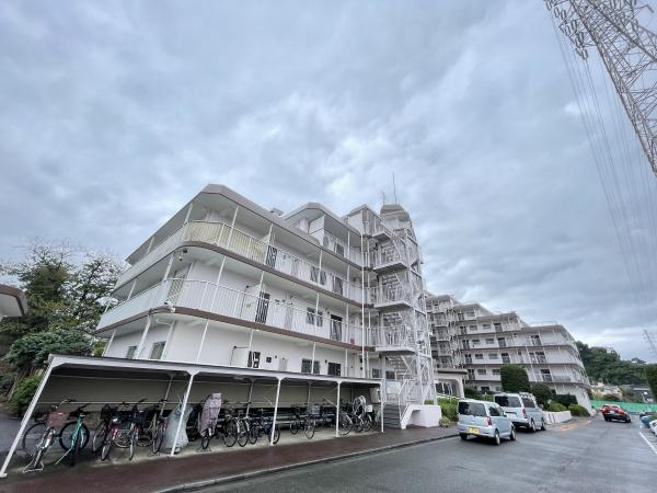 鎌倉台ハイツB棟
