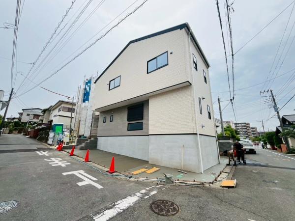 藤沢市亀井野03238　新築2号棟　全3棟
