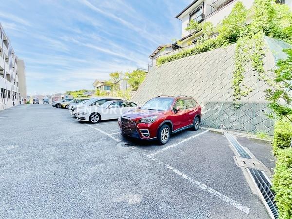 藤和シティホームズ鎌倉大船(駐車場)