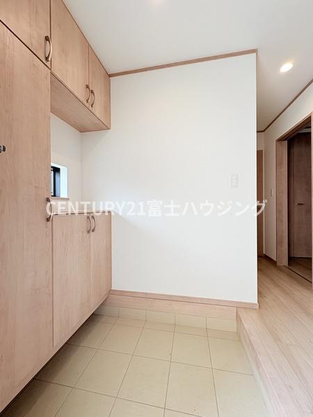 藤沢市亀井野3256番　新築3号棟　全3棟