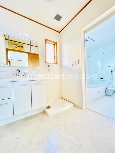 藤沢市円行１丁目の中古一戸建て
