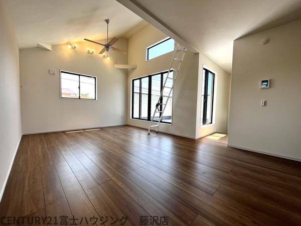 藤沢市片瀬海岸5期　新築2号棟　全3棟