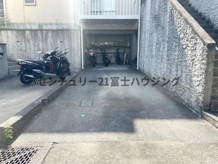 鎌倉市梶原２丁目の中古一戸建て