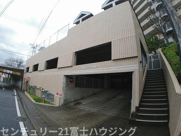 パレスヒルズ石名坂