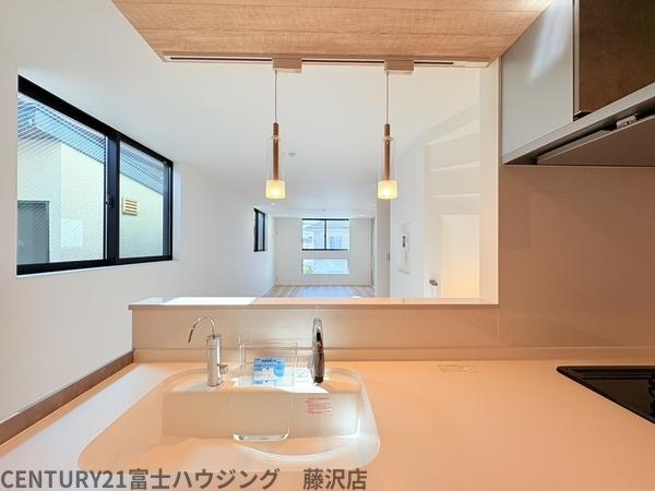 藤沢市鵠沼花沢町 新築3号棟 全3棟(キッチン)