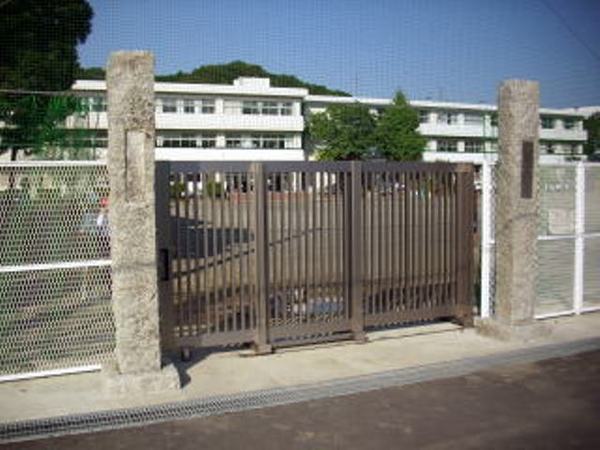 鎌倉市梶原3丁目の土地(鎌倉市立深沢小学校)