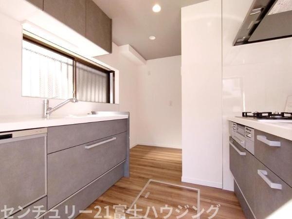 藤沢市大鋸３丁目の中古一戸建て