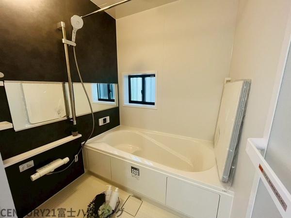 藤沢市鵠沼海岸6丁目4191番　新築A号棟　全2棟