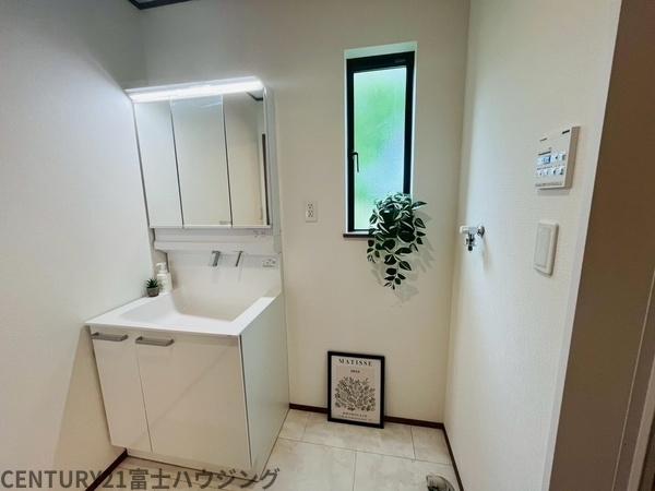 藤沢市鵠沼海岸6丁目4191番　新築A号棟　全2棟
