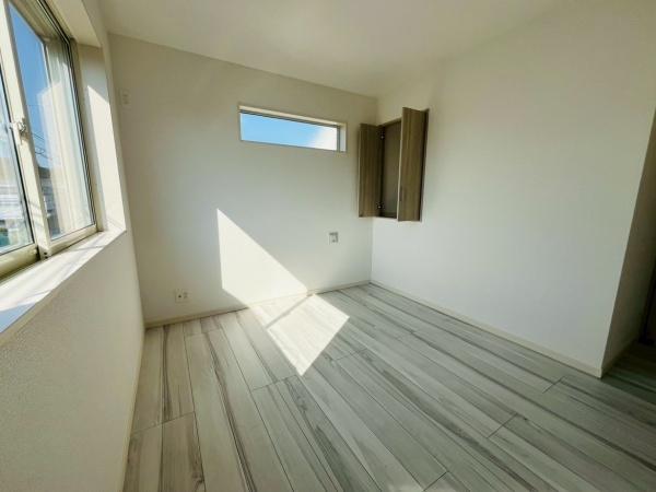 藤沢市鵠沼海岸7丁目　新築2号棟　全3棟