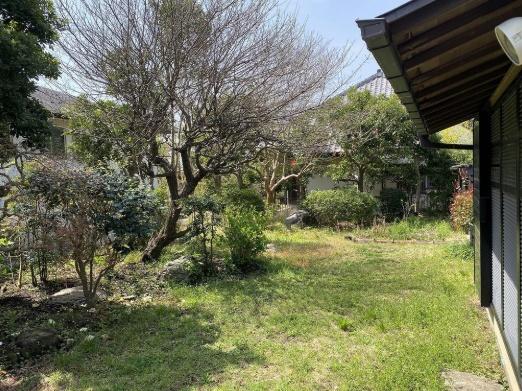 鎌倉市梶原3丁目の中古一戸建て(庭)