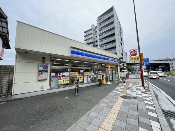 クレヴィア金沢八景THEBAY(ローソン金沢八景店)