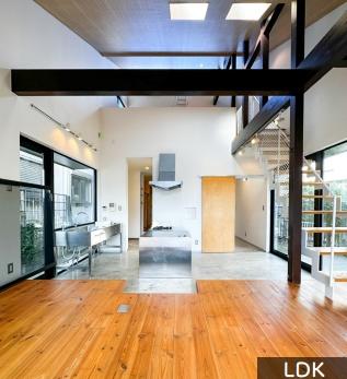 藤沢市片瀬３丁目の中古一戸建て