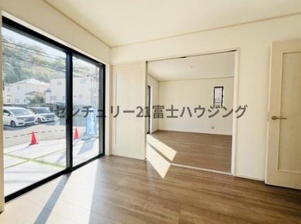 藤沢市大庭5428番　新築A号棟　全2棟