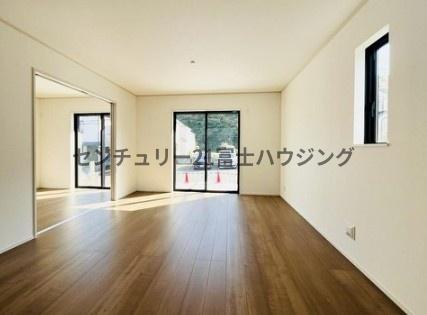 藤沢市大庭5428番　新築A号棟　全2棟