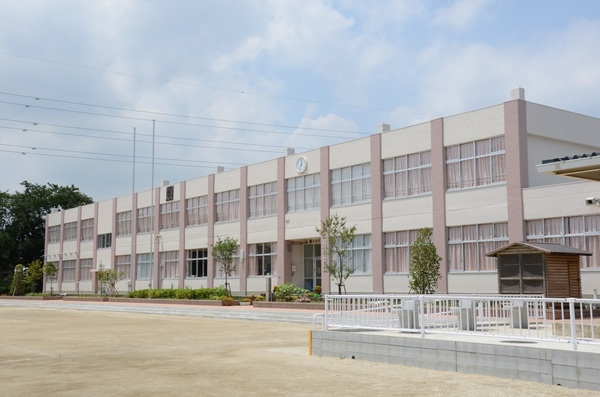 大和市上和田6期　新築2号棟(大和市立桜丘小学校)