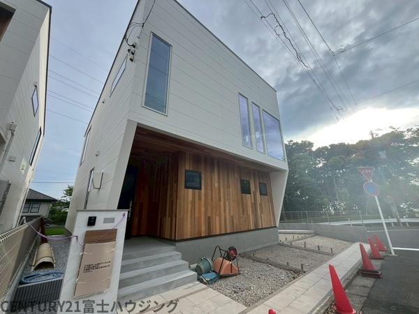 藤沢市片瀬山1丁目 新築2号棟 全2棟