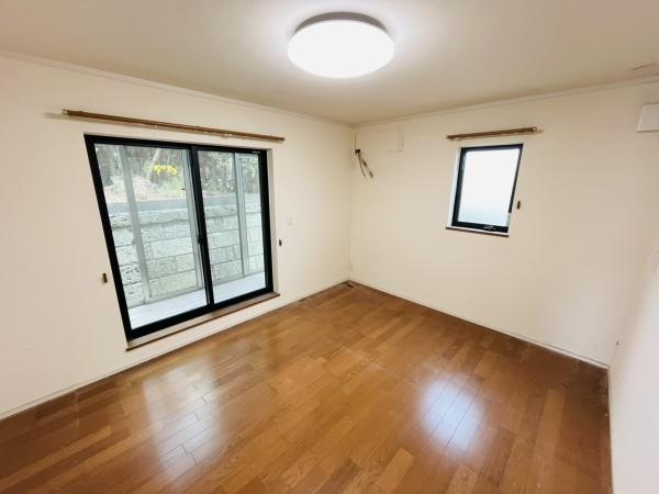 藤沢市片瀬山５丁目の中古一戸建て