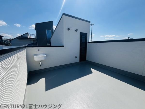 藤沢市片瀬山1丁目　新築2号棟　全3棟
