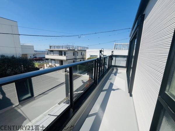 藤沢市片瀬山1丁目　新築2号棟　全3棟