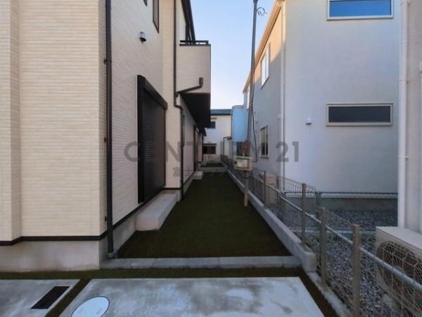 藤沢市辻堂元町2丁目2447番　新築B号棟　全3棟