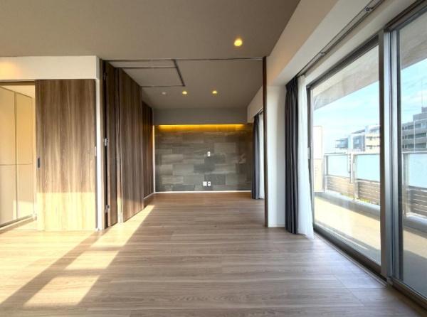 レーベン鵠沼海岸BLUENOVA
