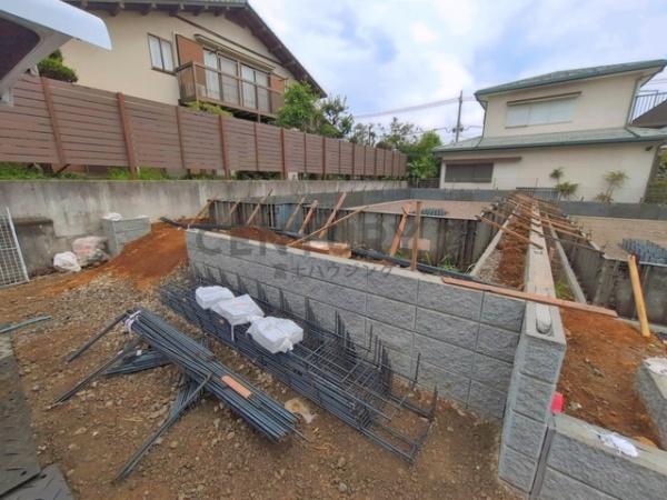 藤沢市湘南台3丁目25番　新築B号棟　全2棟