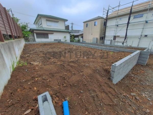 藤沢市湘南台3丁目25番　新築B号棟　全2棟
