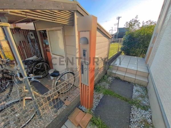 藤沢市鵠沼藤が谷4丁目　中古戸建