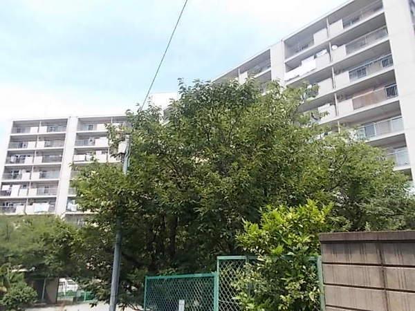 六会駅前高層住宅