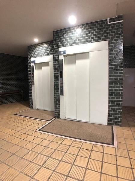 六会駅前高層住宅