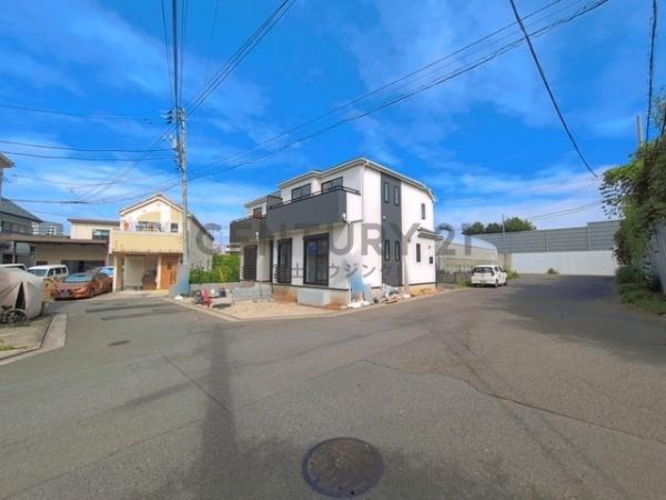 藤沢市葛原2331番　新築B号棟　全2棟
