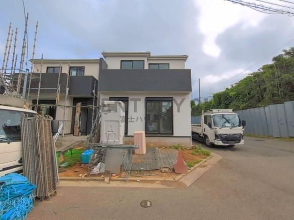 藤沢市葛原2331番　新築B号棟　全2棟