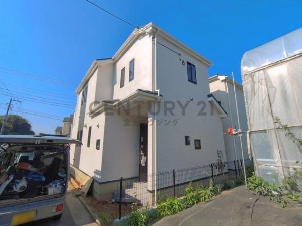 藤沢市葛原2331番　新築B号棟　全2棟