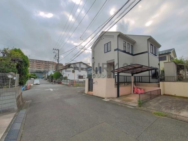 藤沢市本藤沢３丁目の中古一戸建て