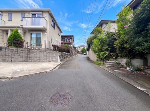 鎌倉市津西1丁目　売地