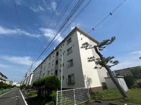 辻堂海岸団地4号棟