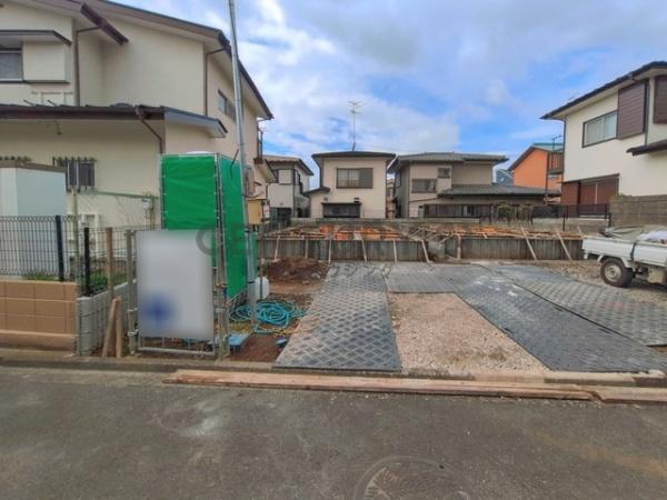 藤沢市高倉933番　新築B号棟全2棟