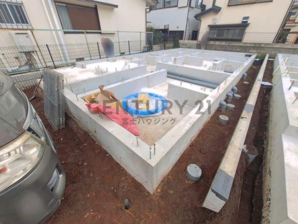藤沢市高倉933番　新築B号棟全2棟