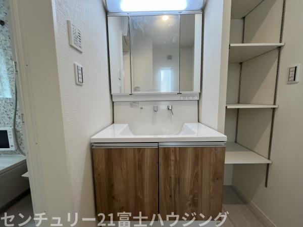 藤沢市善行１丁目の中古一戸建て