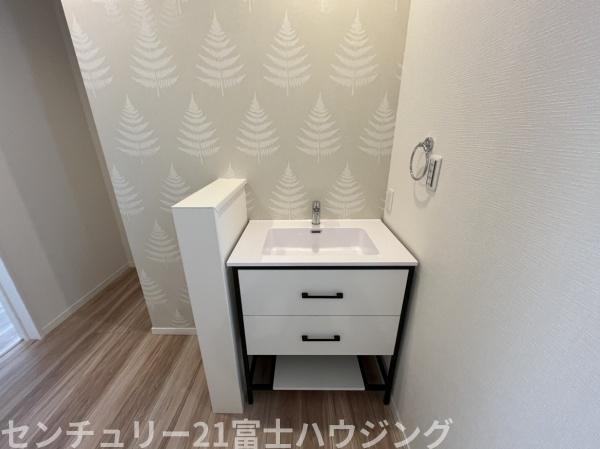 藤沢市善行１丁目の中古一戸建て