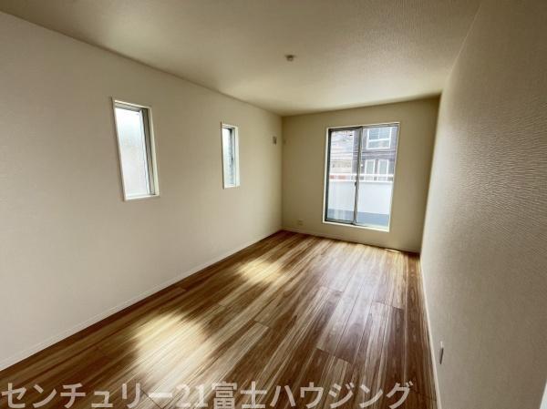 藤沢市善行１丁目の中古一戸建て