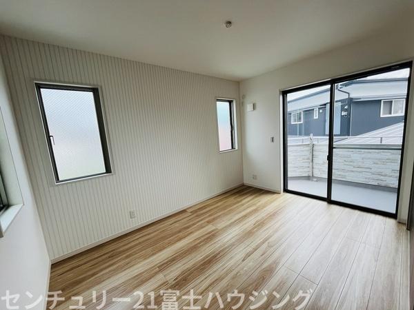 茅ヶ崎市下町屋2丁目　新築戸建　全１棟