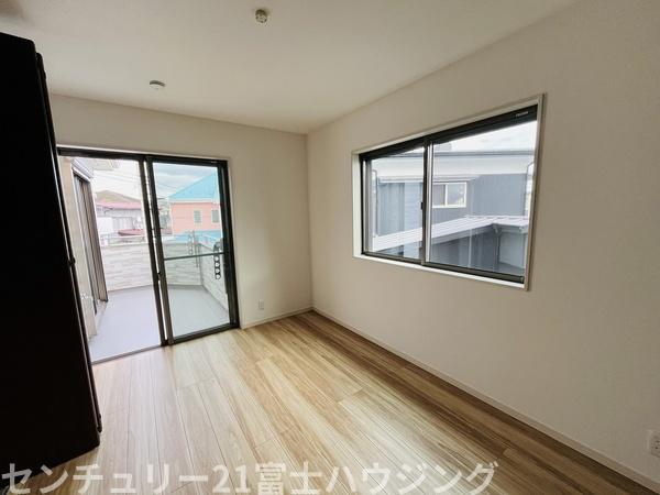 茅ヶ崎市下町屋2丁目　新築戸建　全１棟