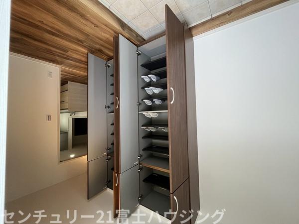茅ヶ崎市下町屋2丁目　新築戸建　全１棟