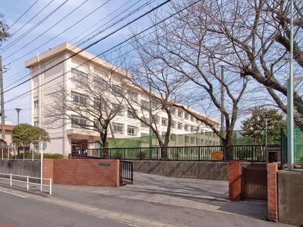 藤沢市鵠沼東の中古一戸建て(藤沢市立新林小学校)