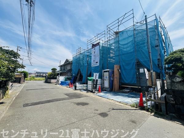 茅ヶ崎市菱沼2丁目　新築戸建2号棟　全3棟